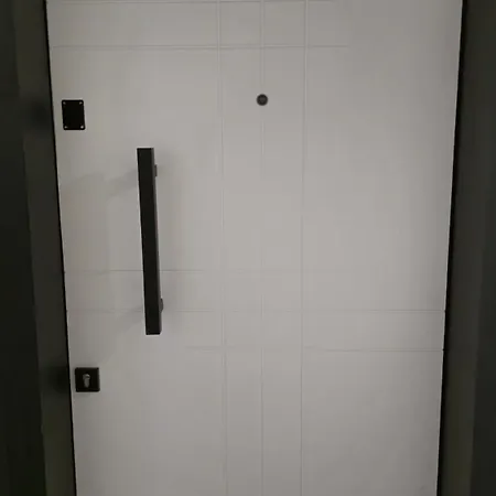 Hermanos 114 アパート *